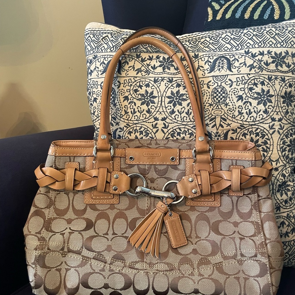 Coach Handbag - Picture 6 of 6